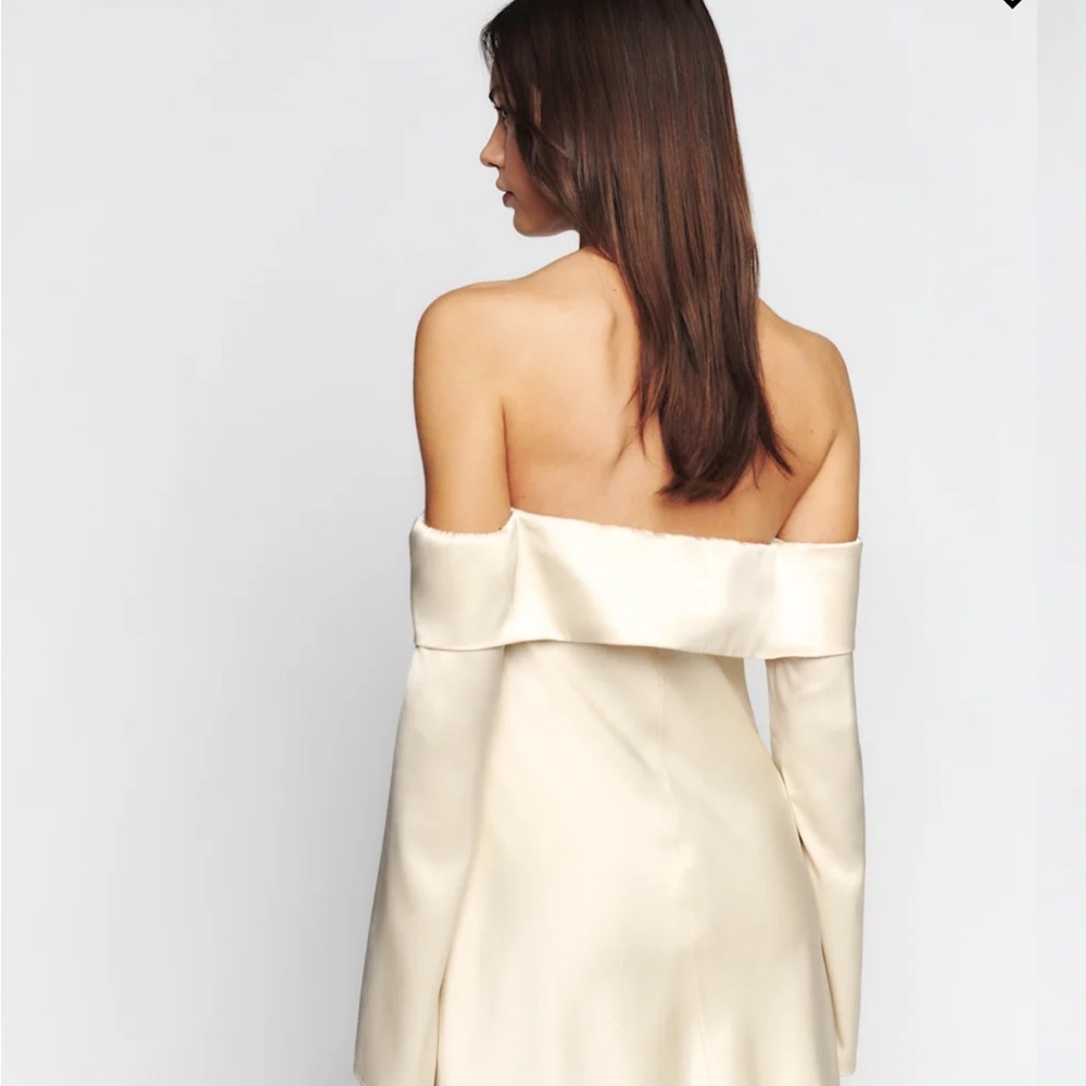 Reformation | Maves Dress Off-Shoulder in Off-White Cream Almond Size XS - Picture 6 of 8
